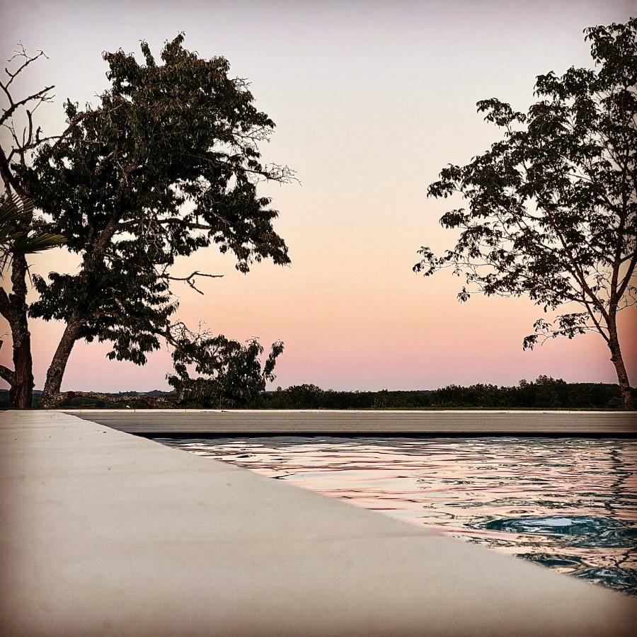 Domaine De Cazal - Gite 2 Pers Avec Piscine Au Coeur De 26 Hectares De Nature Preservee Villa Saint-Cyprien  Buitenkant foto